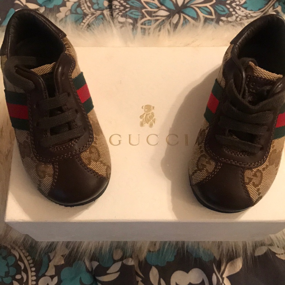 *Baby Gucci* sneaker sz 20